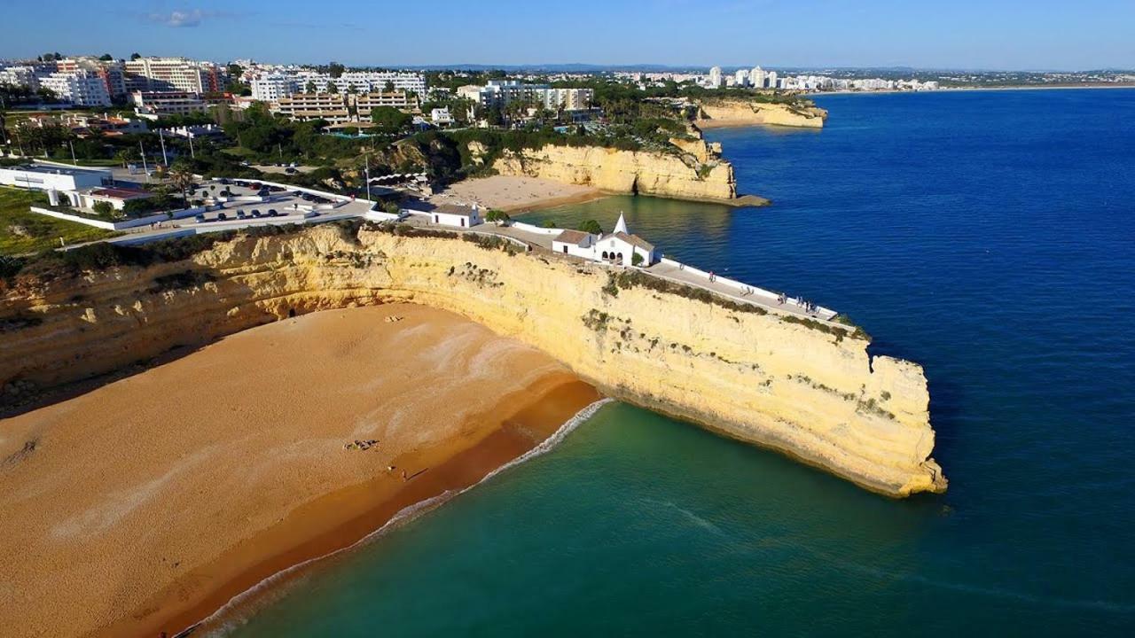 Casa Yeti - Beach House Armação de Pêra Dış mekan fotoğraf